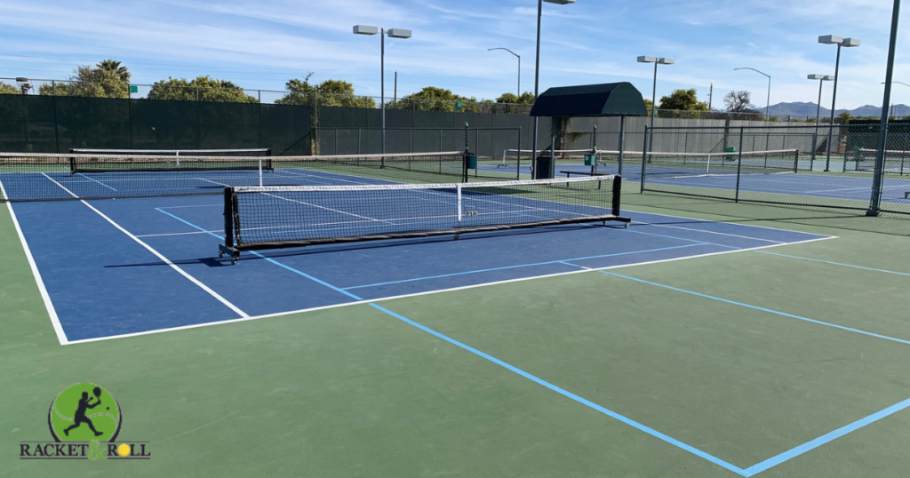pickleball court vs tennis court
